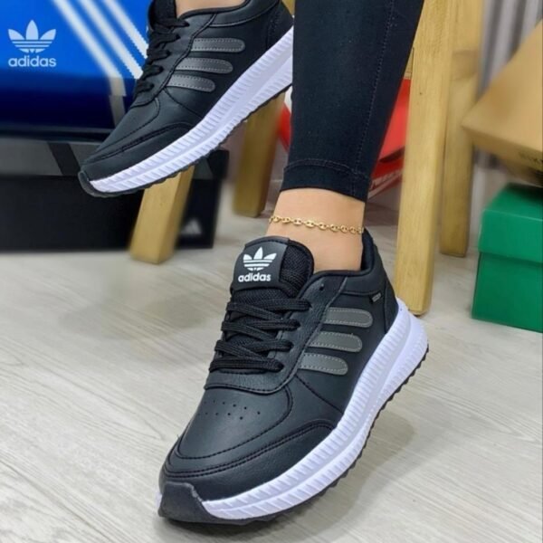 Tenis Adidas tres rayas dama