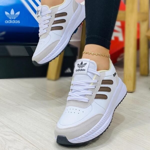 Tenis Adidas tres rayas dama